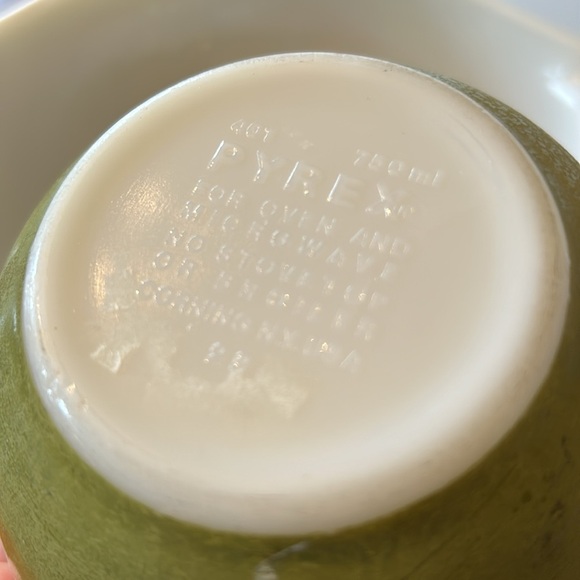 Vintage Pyrex Crazy Daisy Patterned Dishes Kitchen Home Bake Cook Eat Grandma - Picture 5 of 7